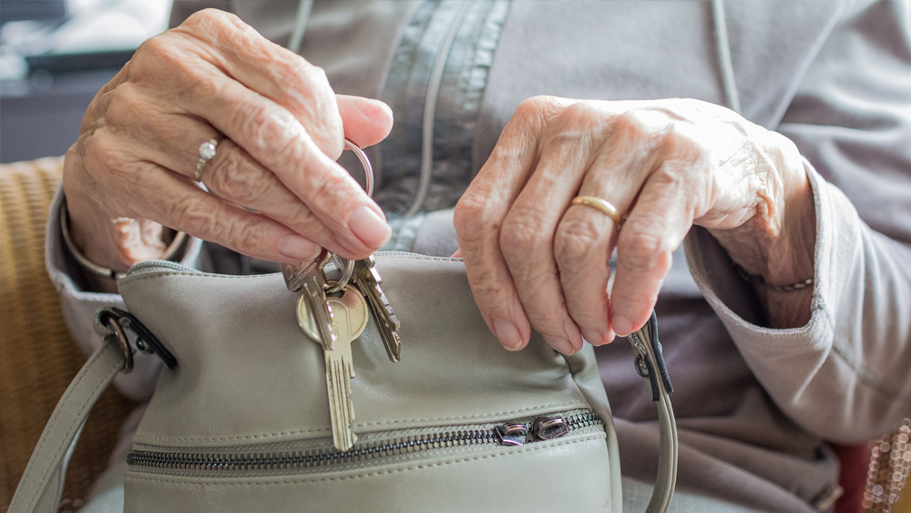 Convenant Ouderen en toekomstbestendig wonen: ‘Hypotheekkennis ontbreekt bij veel ouderen’