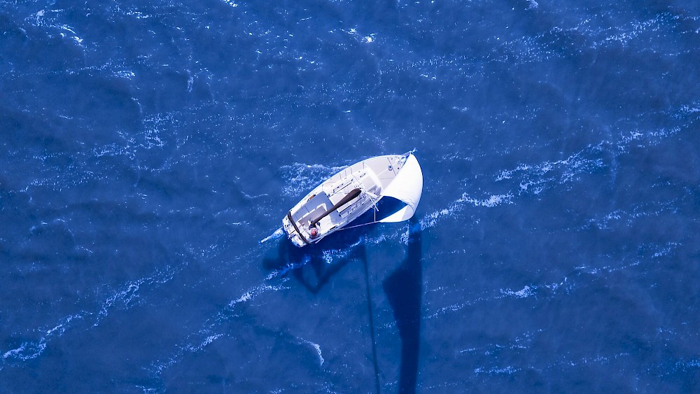 Kans van 1 op 3 dat de boot zinkt: stapt u in zonder reddingsvest?