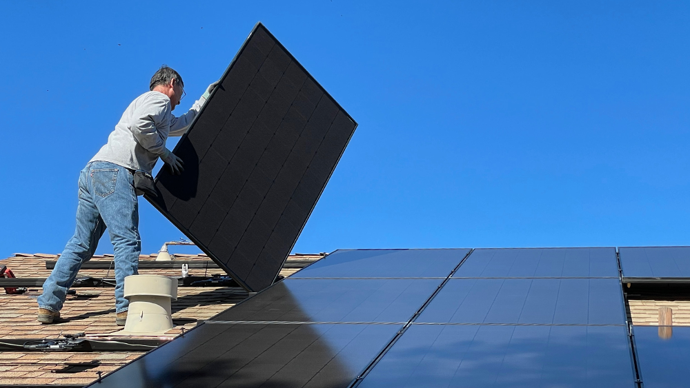 Huishoudens verduurzamen massaal door torenhoge energierekening