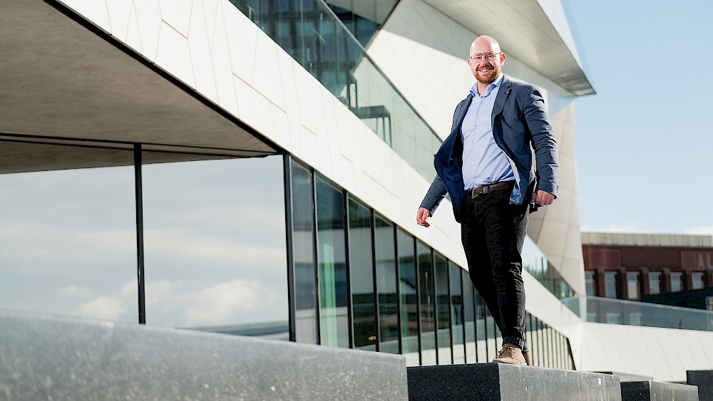 “Expats kijken minder de kat uit de boom dan Nederlanders”