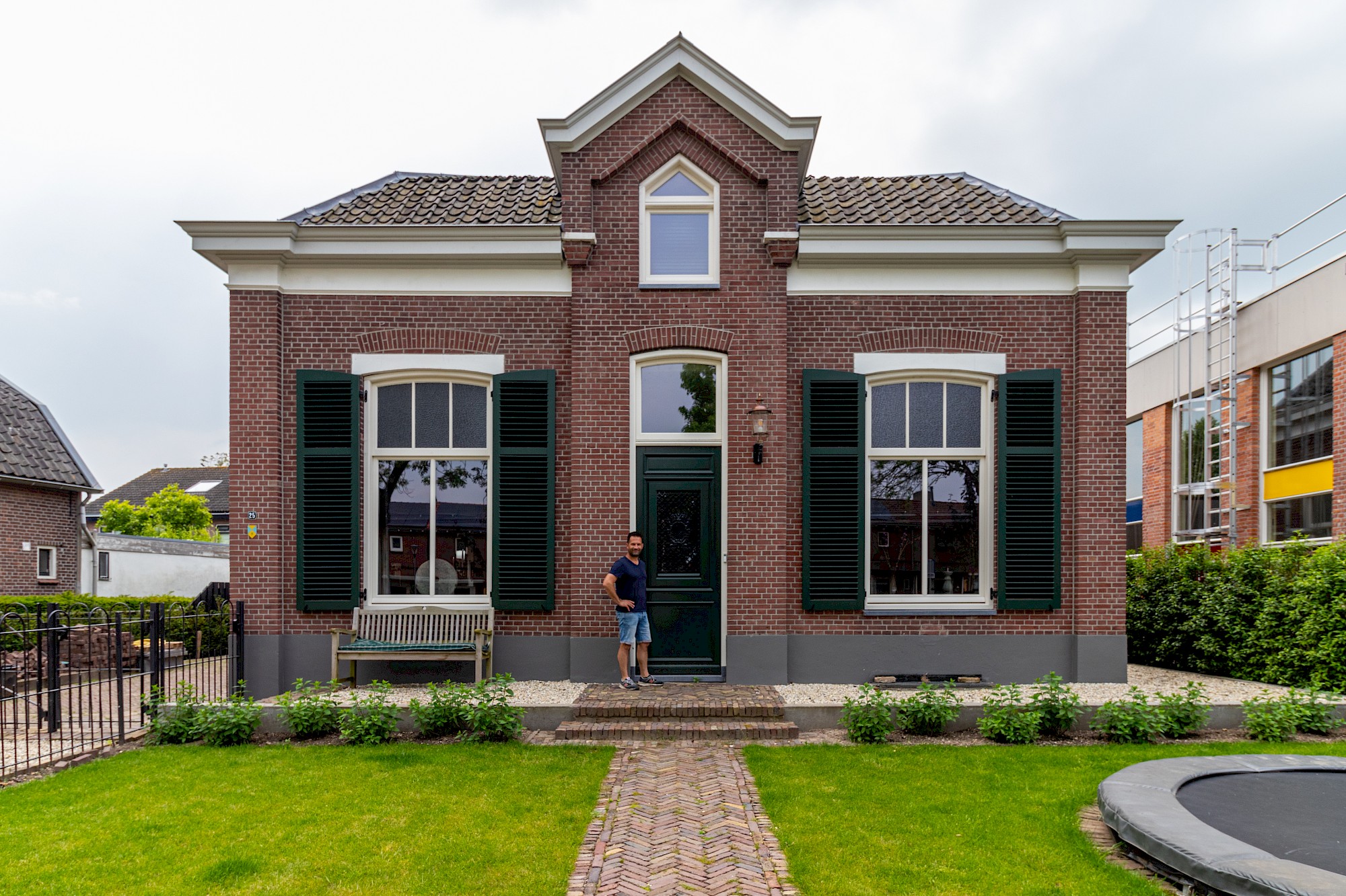 Schoolmeesterswoning uit 1865: “Vroeger waren mensen tevreden met minder”